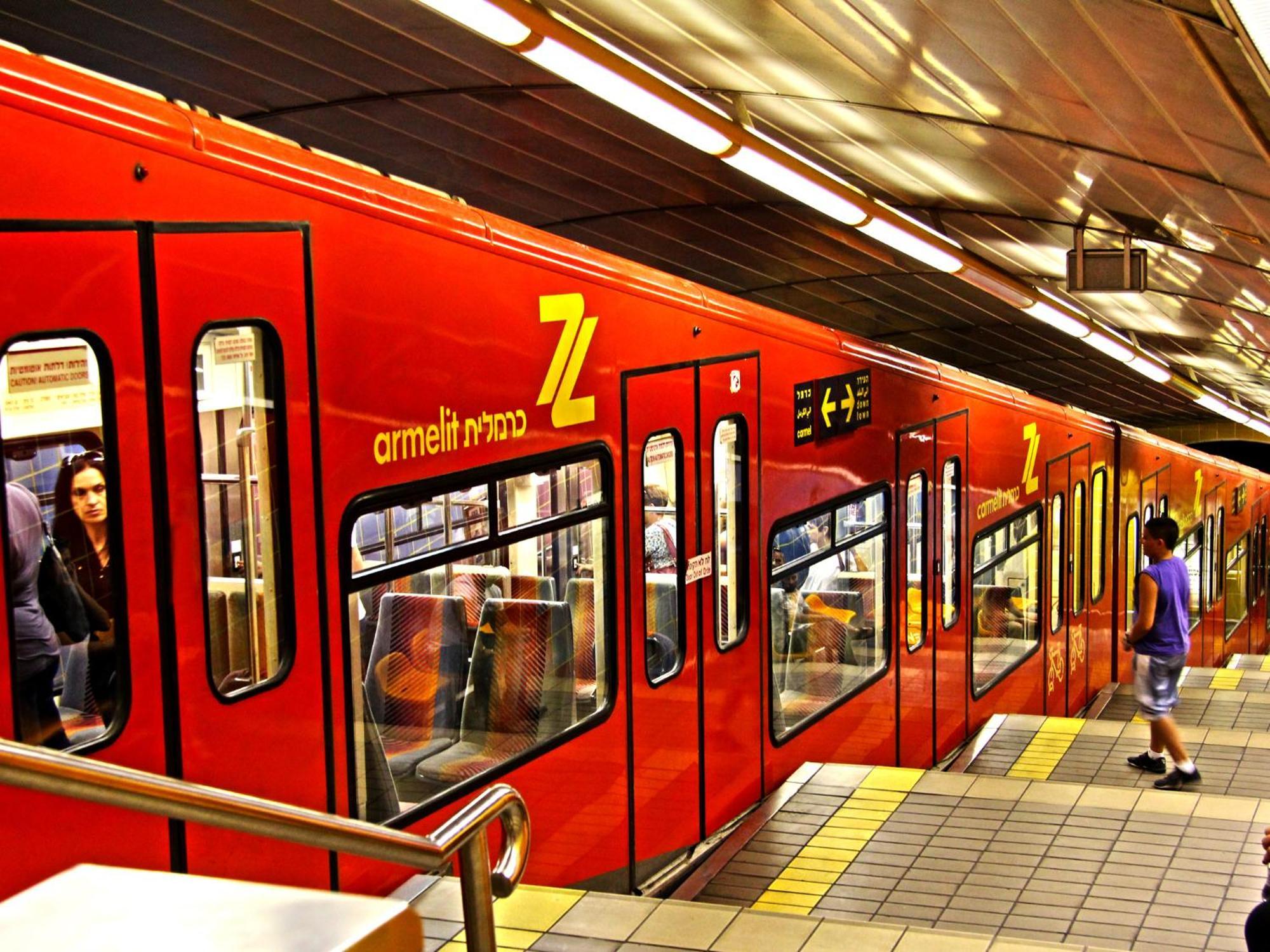 Dan Panorama Haifa Hotel Eksteriør billede Tel Aviv's red line